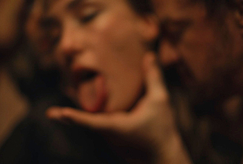 Almudena Amor nude in Pose