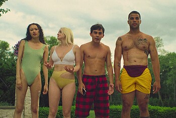 Ariel Winter pussy cameltoe