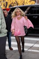 Sabrina Carpenter Attends the Late Night With Seth Meyers 21.jpg