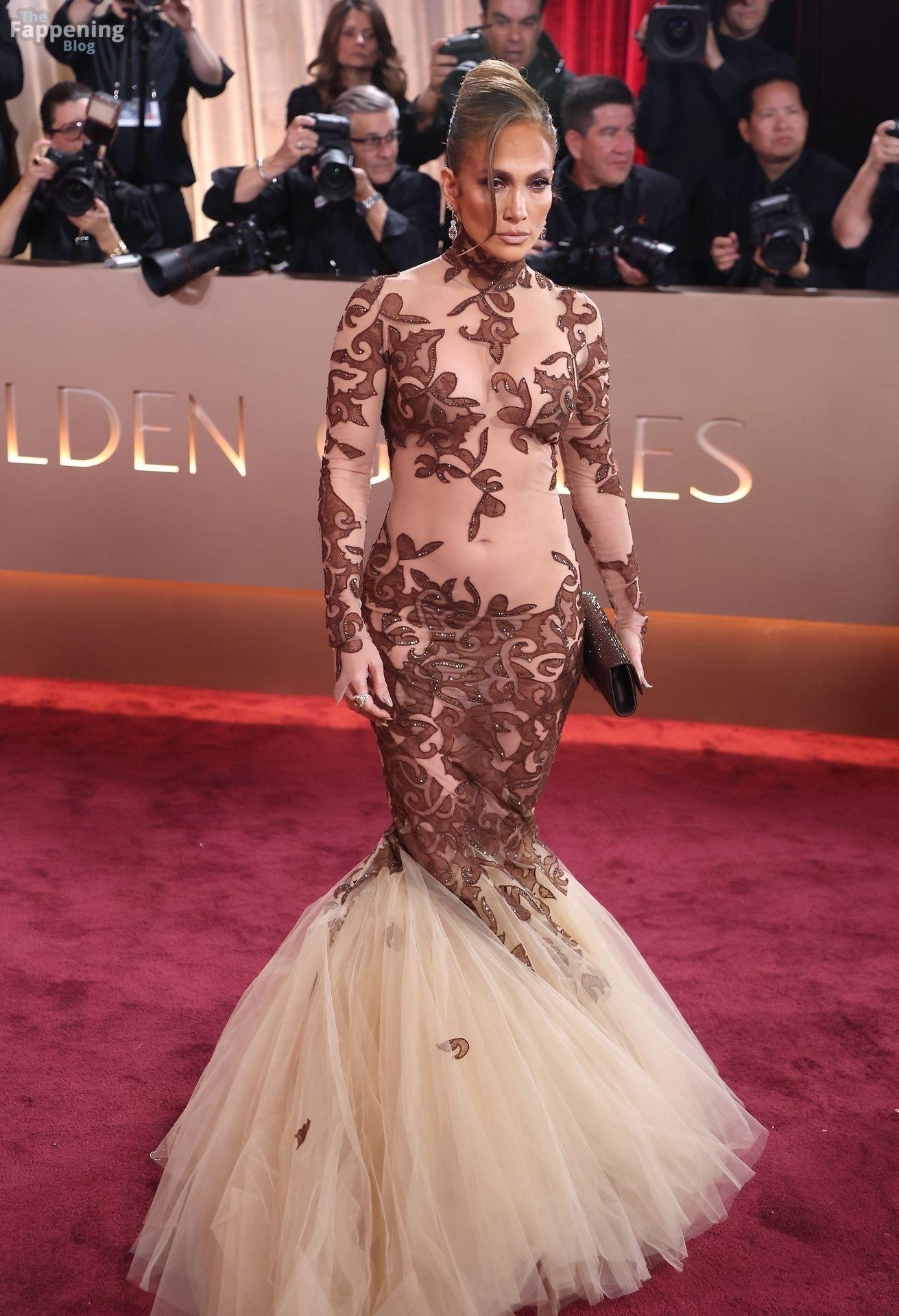 Jennifer Lopez Looks Hot in a See Through Dress at the.jpg