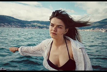 Llucia Garcia nude in Romeria