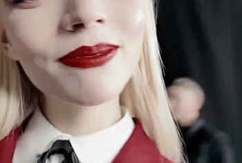 Anya Taylor-Joy oops nude