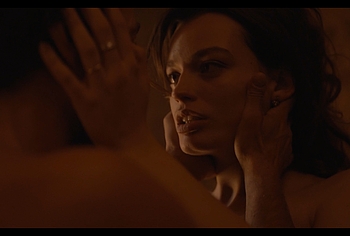 Emma Mackey Nude in Eiffel