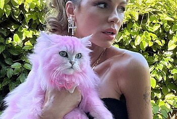 Kate Beckinsale oops and bikini pics