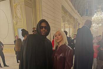 Christina Aguilera topless pics