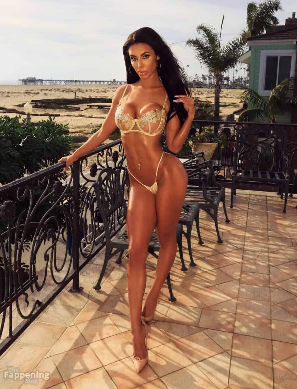 Alexa Ortiz Sexy 3 Photos.jpg