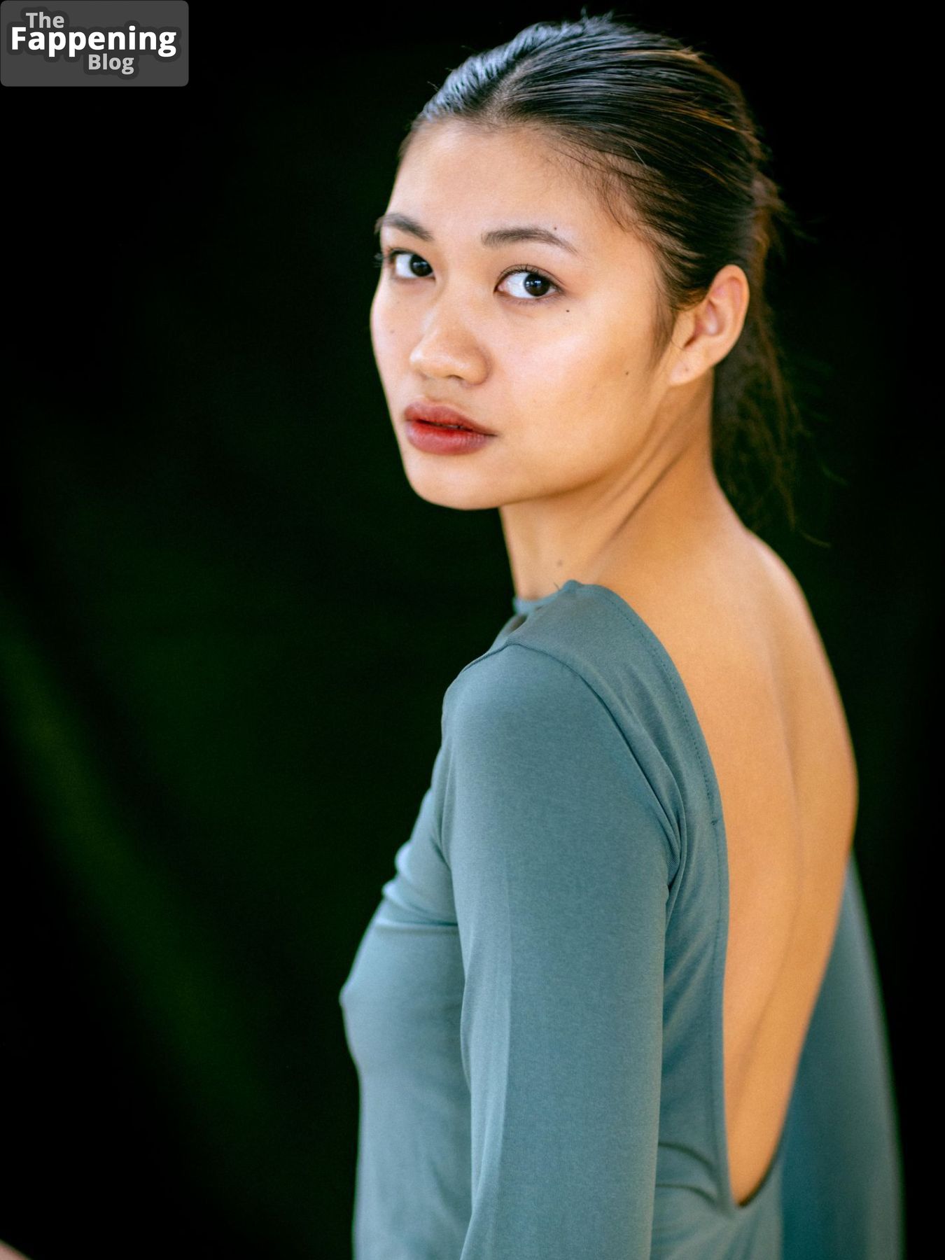 Nhung Hong Sexy 7 Photos.jpg