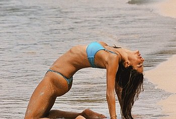 Alessandra Ambrosio topless and bikini pics