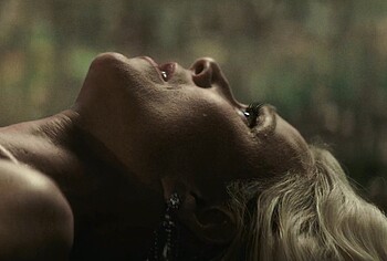 Gwyneth Paltrow nipslip