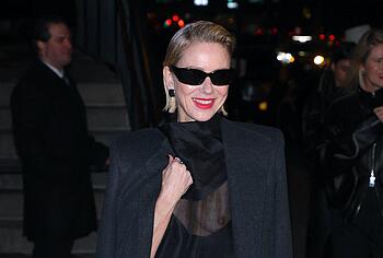 Naomi Watts nude tits pics