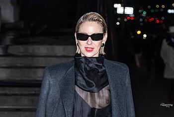 Naomi Watts nude tits pics