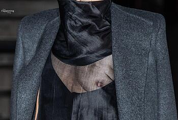 Naomi Watts nude tits pics