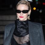 Naomi Watts nude tits