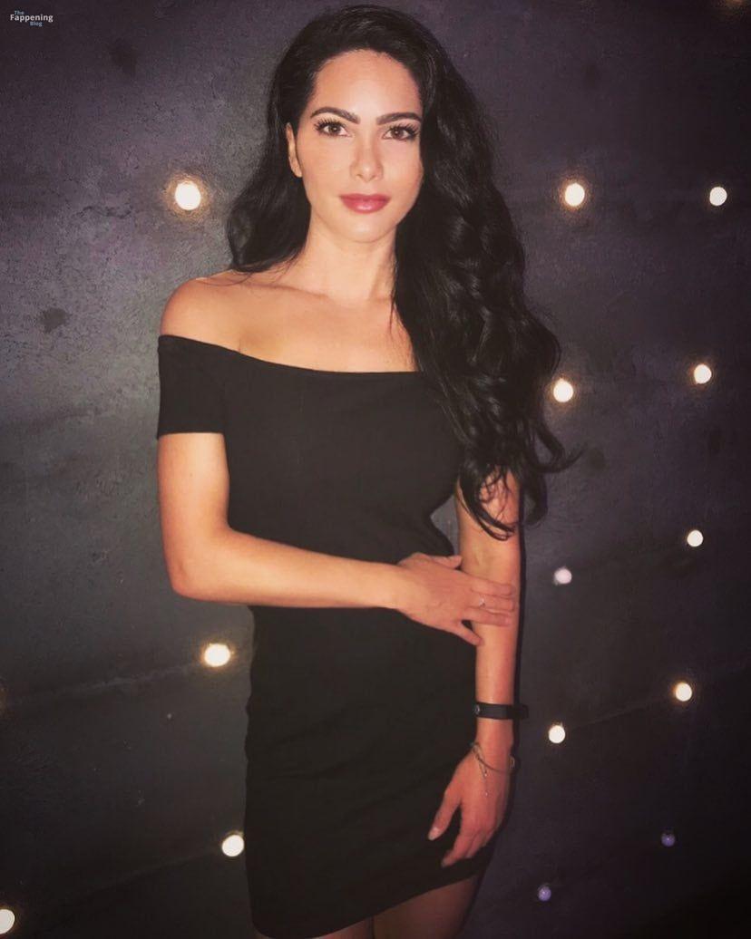 Martina Andrews Sexy 14 Photos.jpg