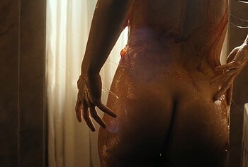 Jessica Alexander Nude Scenes in The Beauty