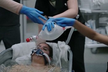 Fernanda Moya Nude Scenes in The Pitt