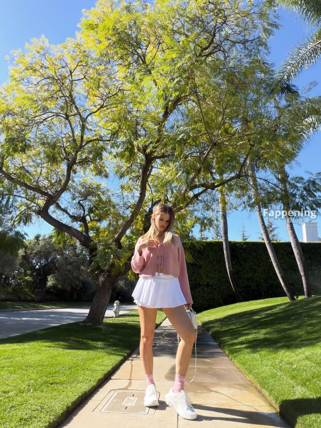 Joy Corrigan Shows Off Her Sexy Legs Tits 9.jpg