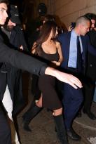 Emily Ratajkowski Romain Gavras Make Stylish Exit Hand in.jpg