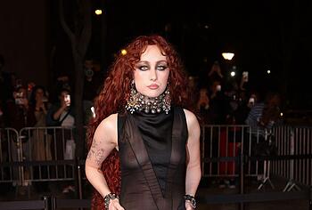 Chappell Roan Bare Tits And Lingerie Public Photos