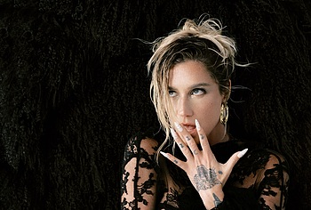 Kesha Nude And Wet Underwear Photos