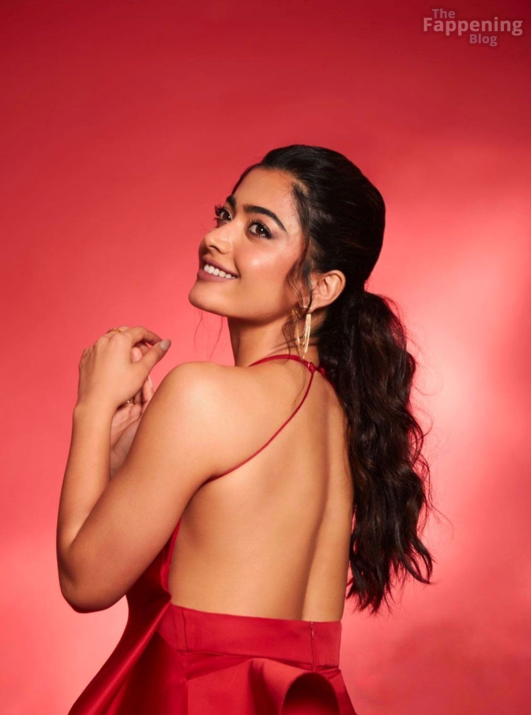 Rashmika Mandanna Sexy Collection 30 Photos.jpg