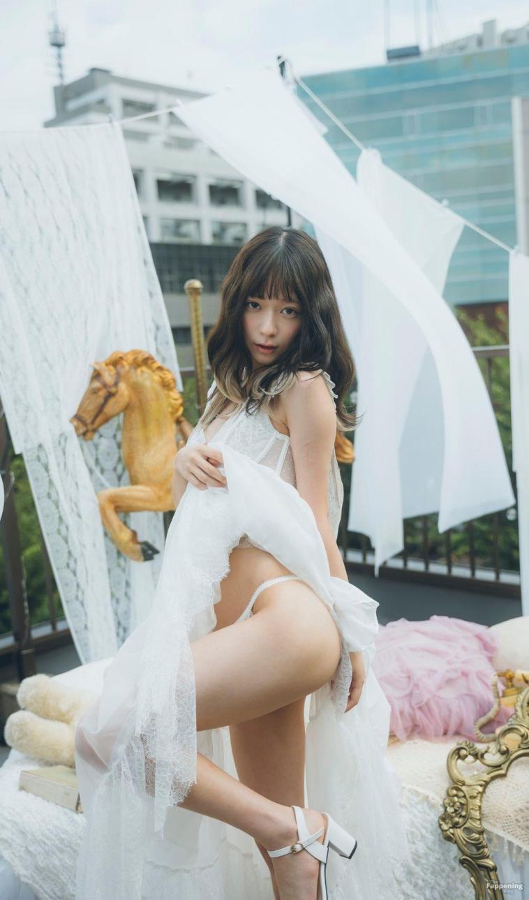 Maikichi Sexy 7 Photos.jpg