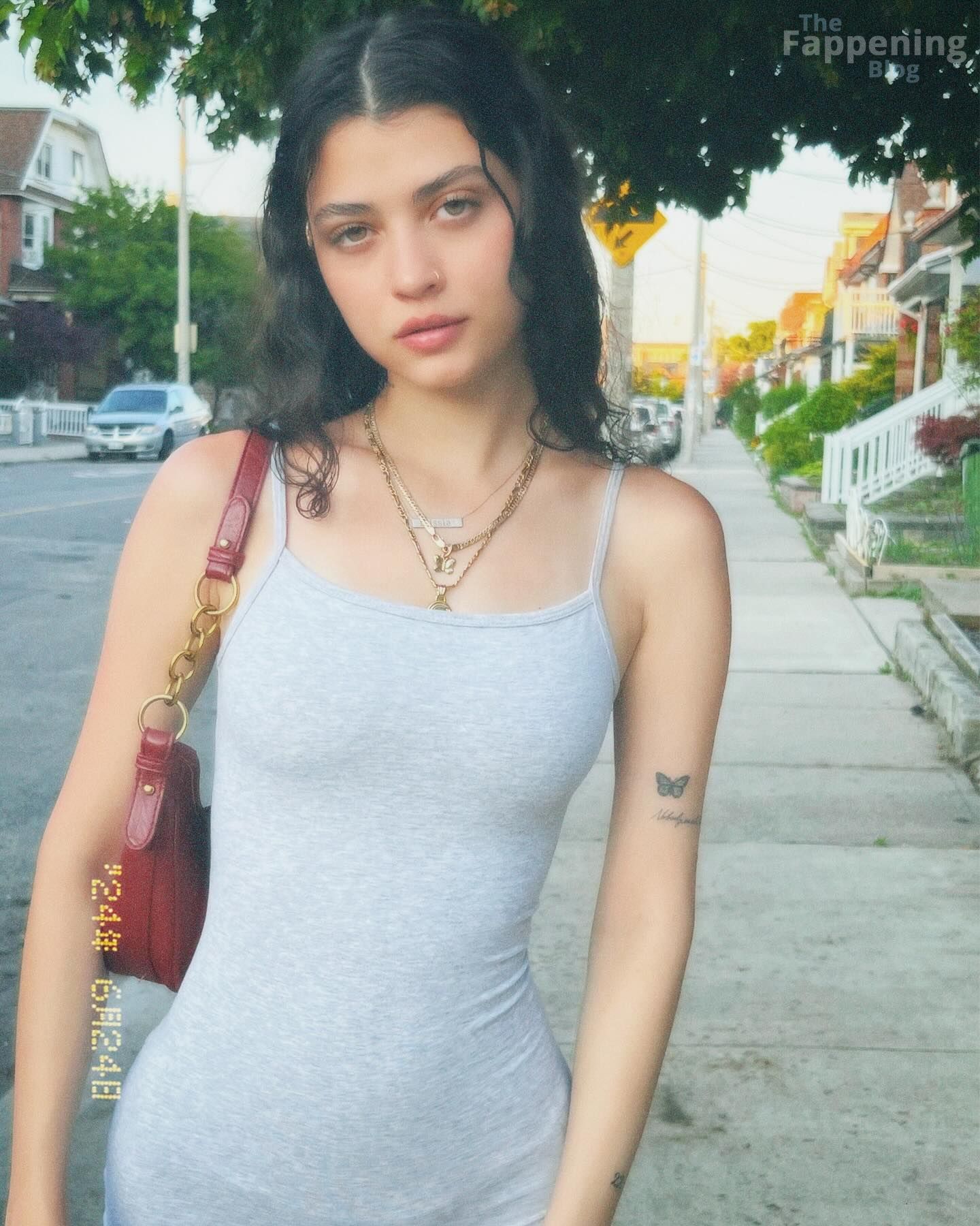 Elissia Mariah Sexy 2 Photos.jpg