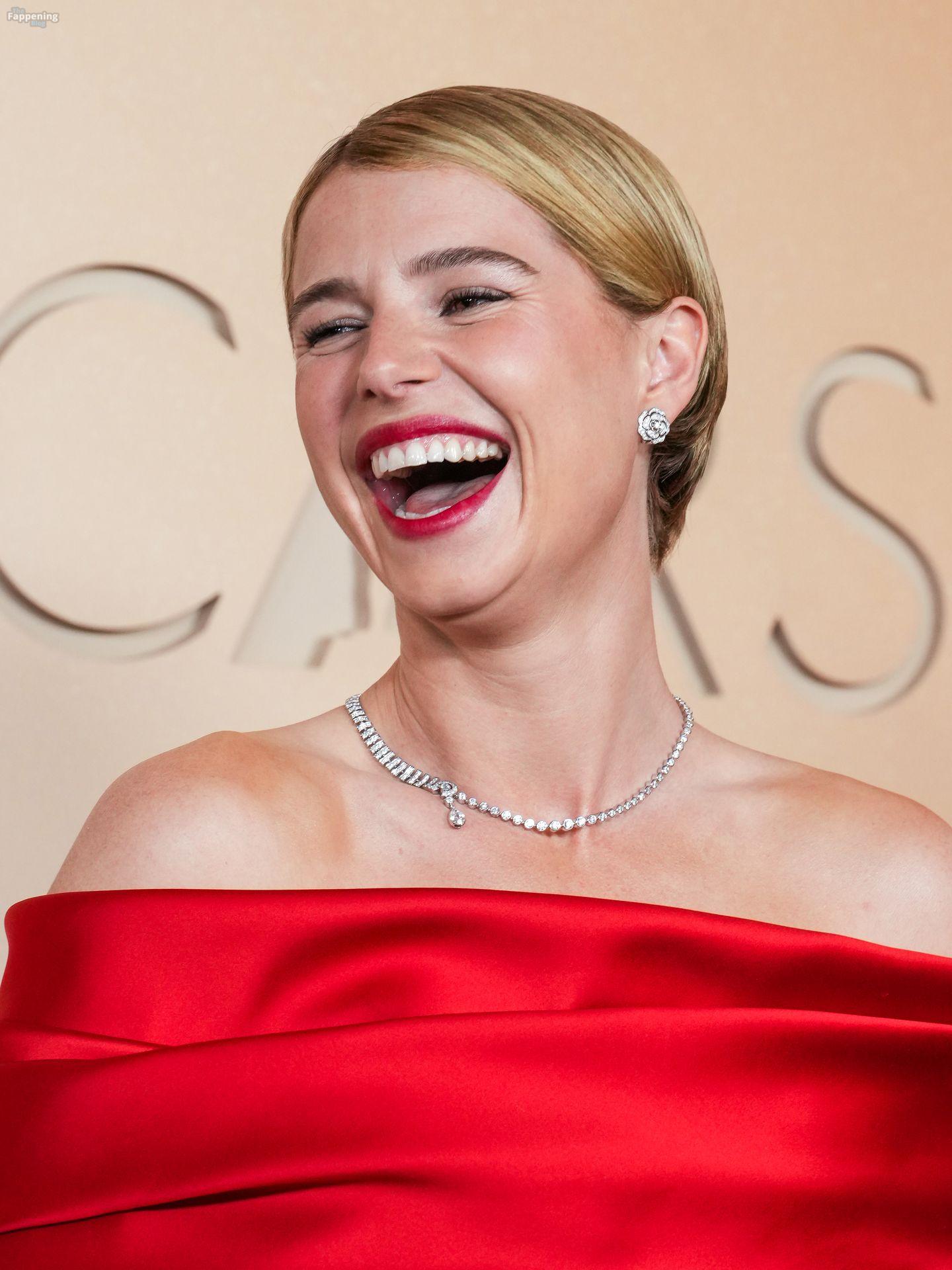 Jessie Buckley Shines at the 98th Oscars in Hollywood 20.jpg