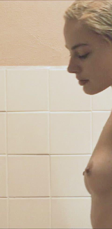 Margot Robbie 2013 2019.jpeg