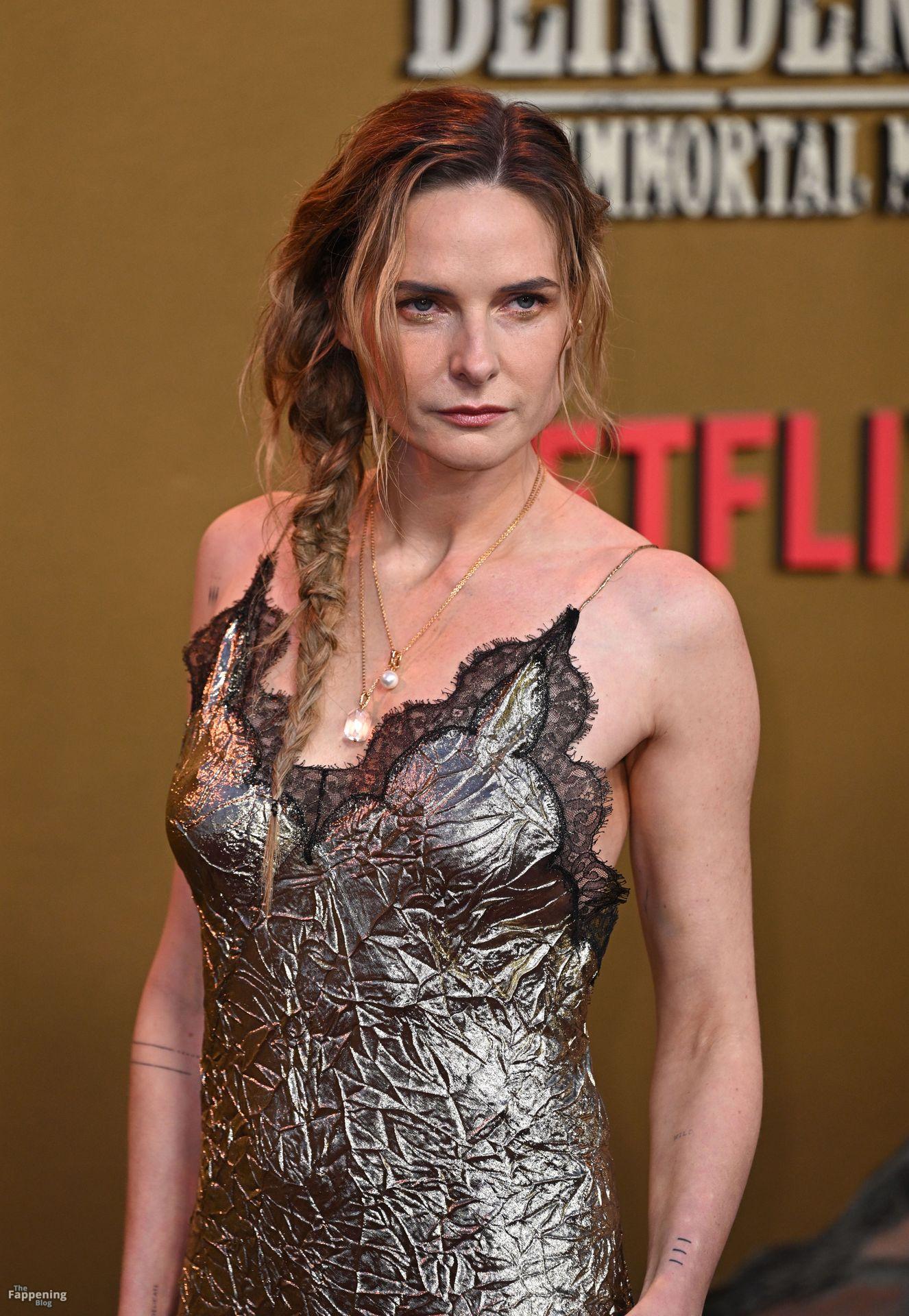 Rebecca Ferguson Looks Sexy at the Peaky Blinders The Immortal.jpg