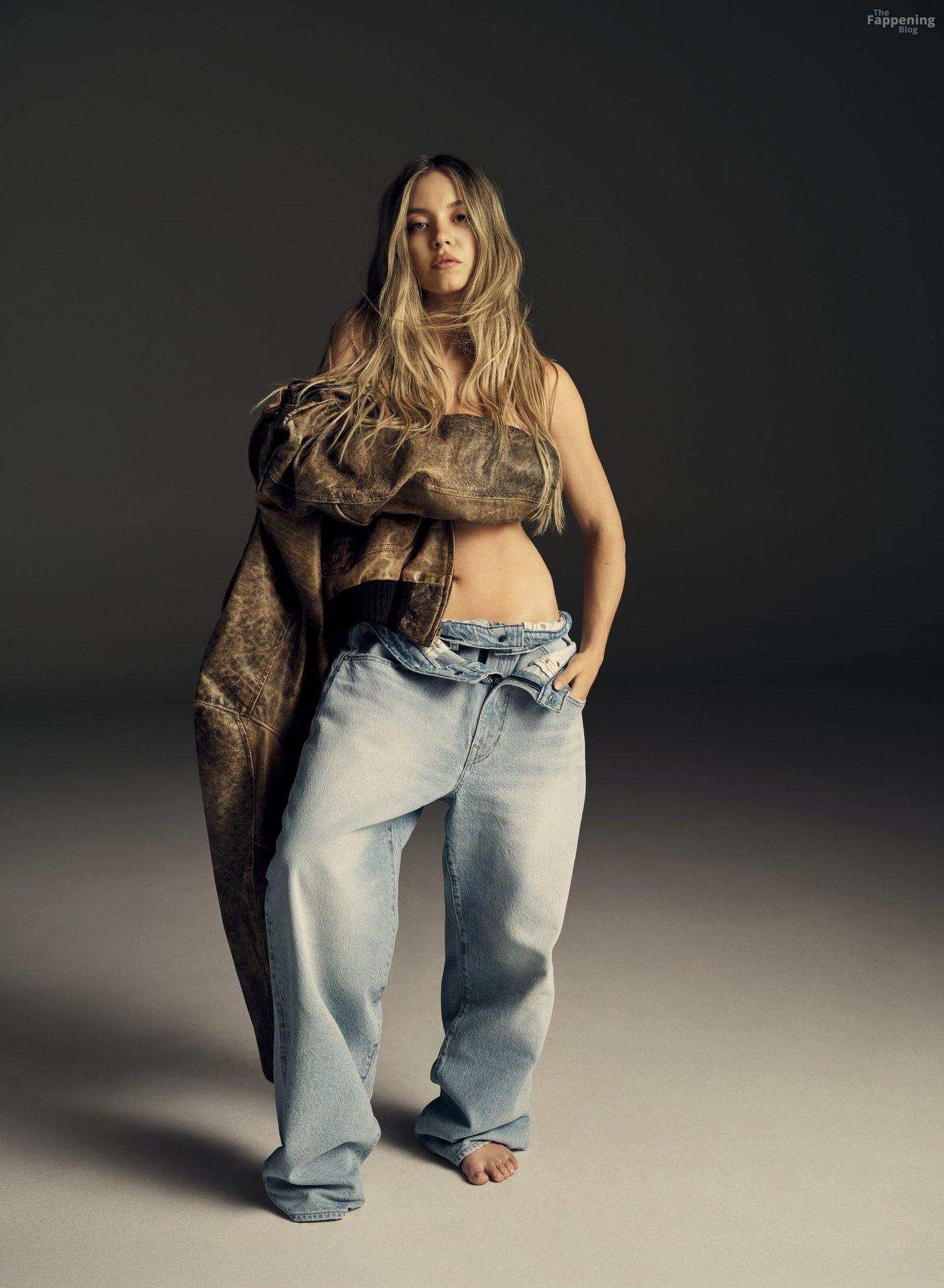 Sydney Sweeney Promotes a New American Eagle Campaign 35 Photos.jpg