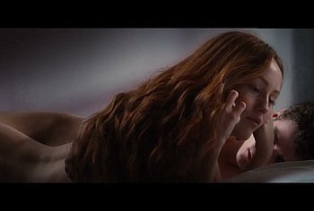 Ellie Bamber Nude And Sexy Scenes in Nocturnal Animals