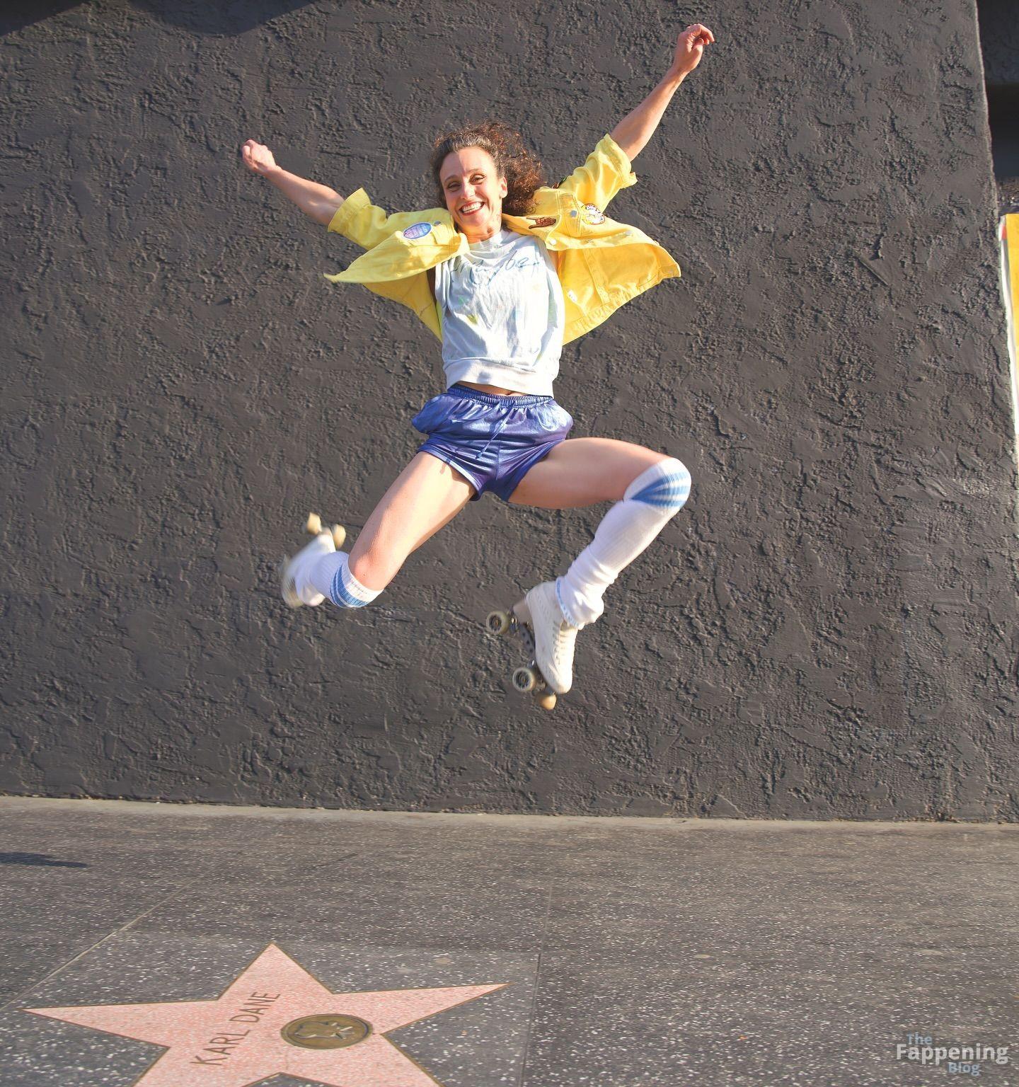 Kim Manning Sexy 9 Photos.jpg